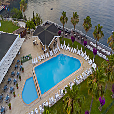 Falcon Hotel